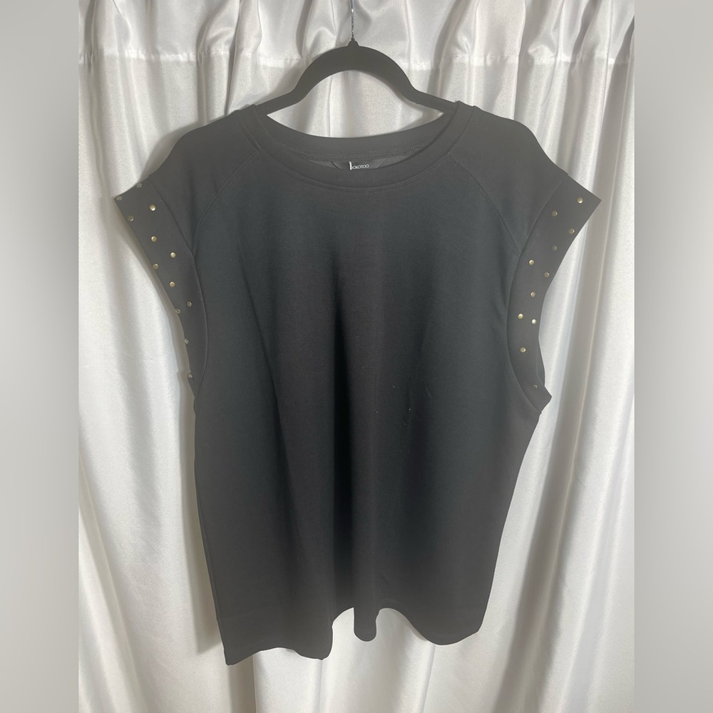 DOKOTOO Women's Plus Size 2XL Black Gold Studded Women's Top NWT